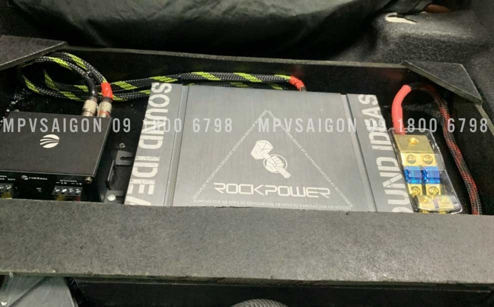 DSP MINI 8.6 của Rockpower tích hợp Amplifier chuyên dụng