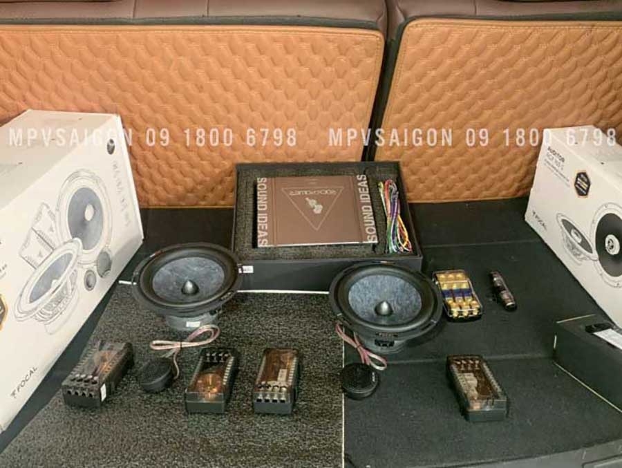 DSP R10.8 Rockpower - 10 kênh tín hiệu low level RCA - 8 kênh amply