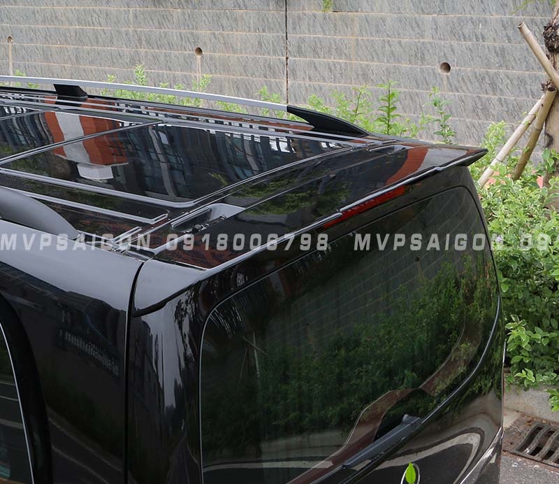 Đuôi gió cánh lướt gió mới nhất cho Benz V250