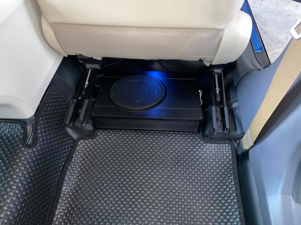 Focal IBUS 20 - Sub điện mỏng từ Pháp