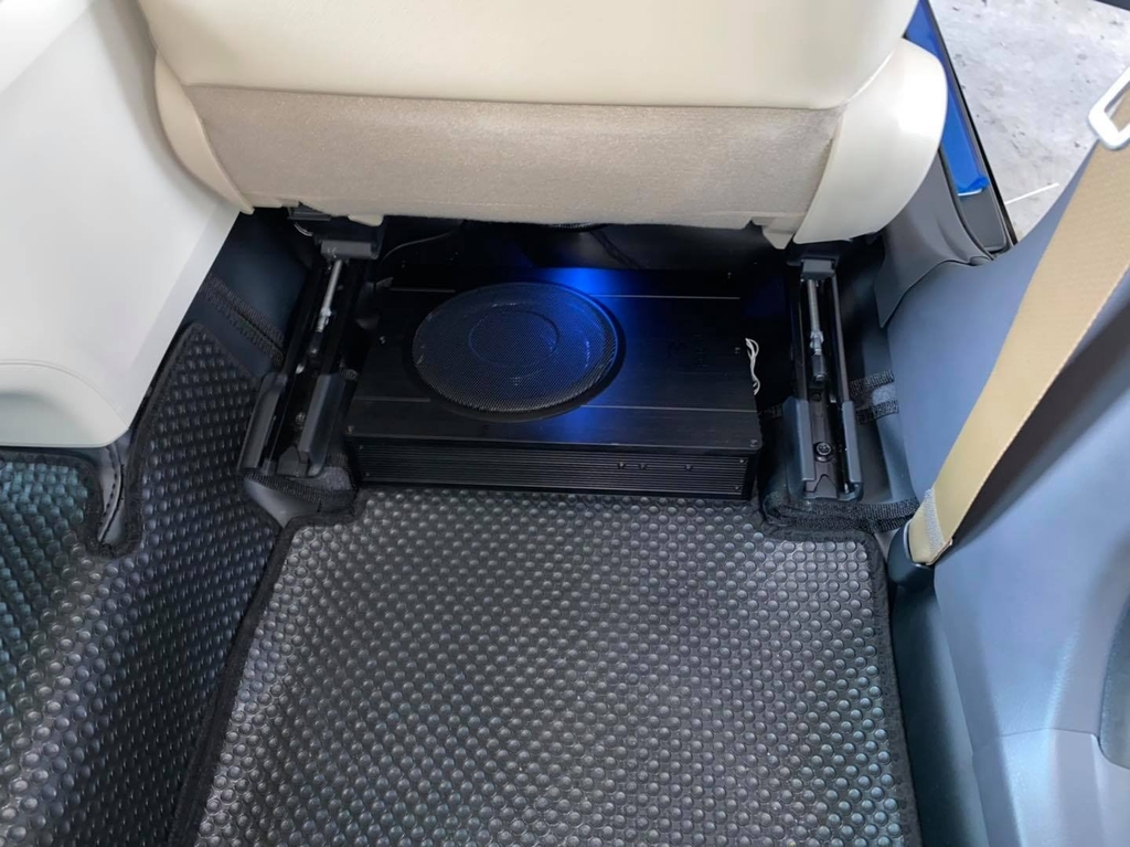 Focal IBUS 20 - Sub điện mỏng từ Pháp