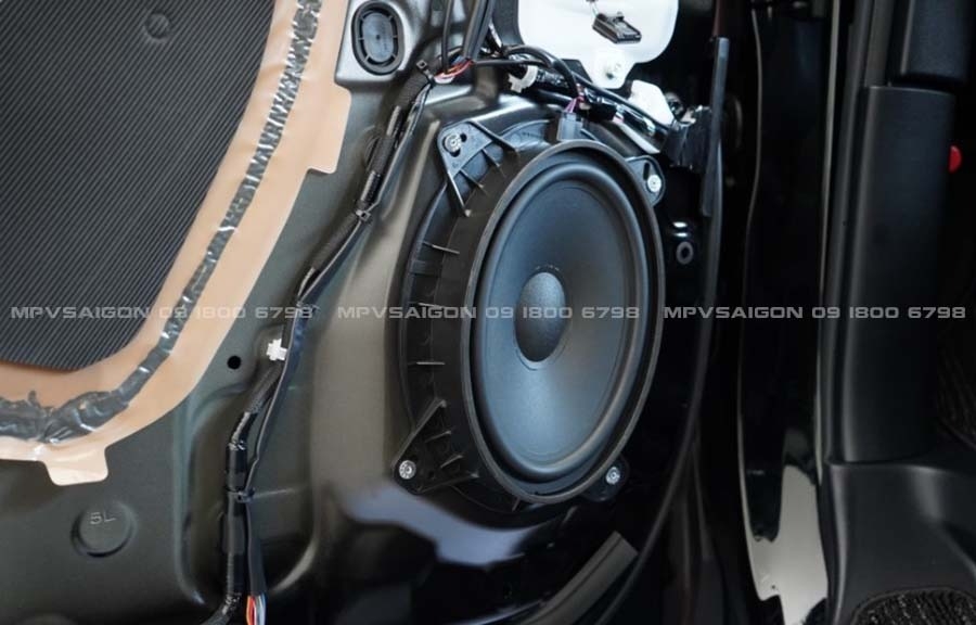 Focal IS FORD 690 lắp xe Ranger - Everest