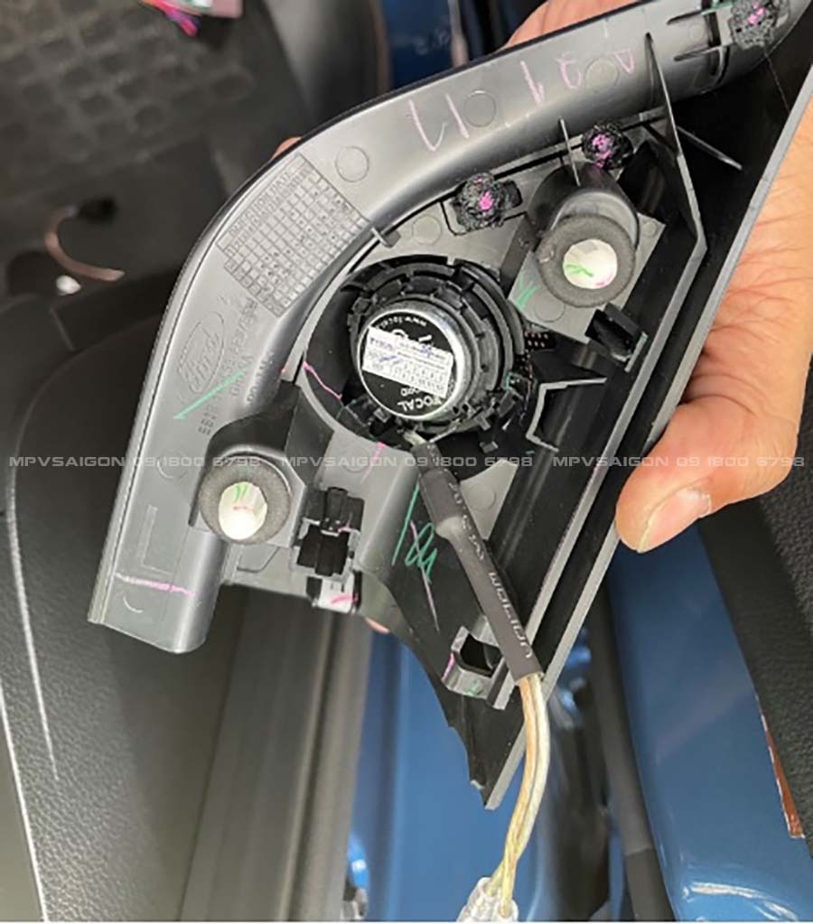 Focal IS FORD 690 lắp xe Ranger - Everest