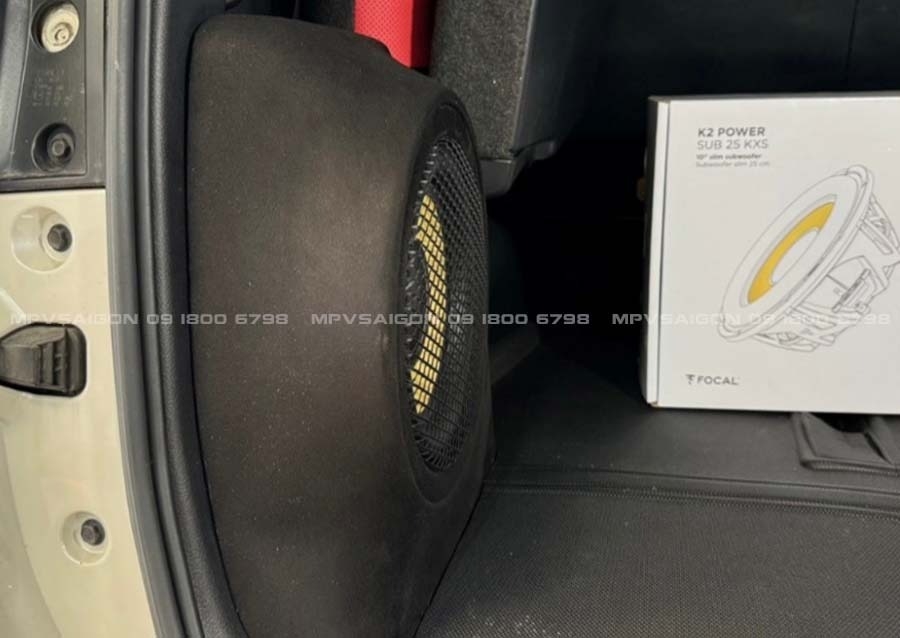 Focal Sub 25 KXS - Sub hơi 10 inch mỏng với màng loa aramid fiber đẳng cấp