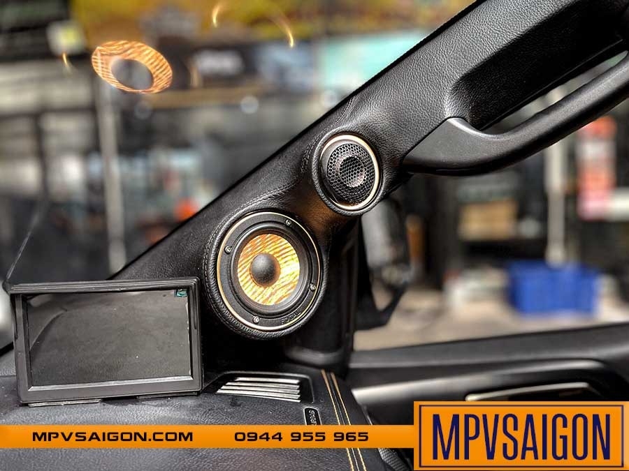 FORD RANGER NÂNG CẤP LOA FOCAL- ÂM THANH 3 WAYS TỪ PHÁP