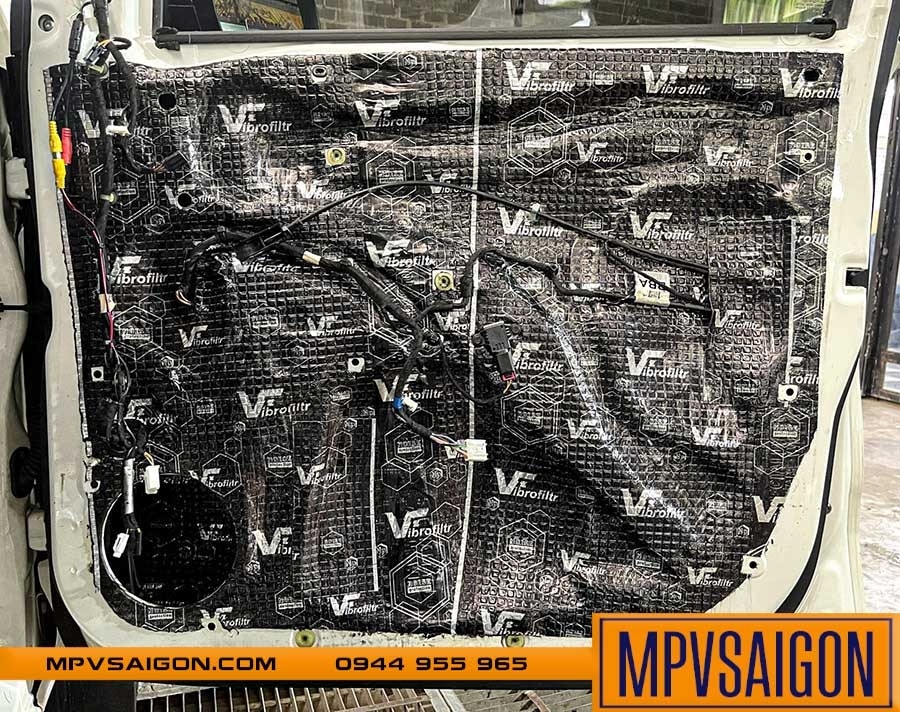 FORD RANGER NÂNG CẤP LOA FOCAL- ÂM THANH 3 WAYS TỪ PHÁP