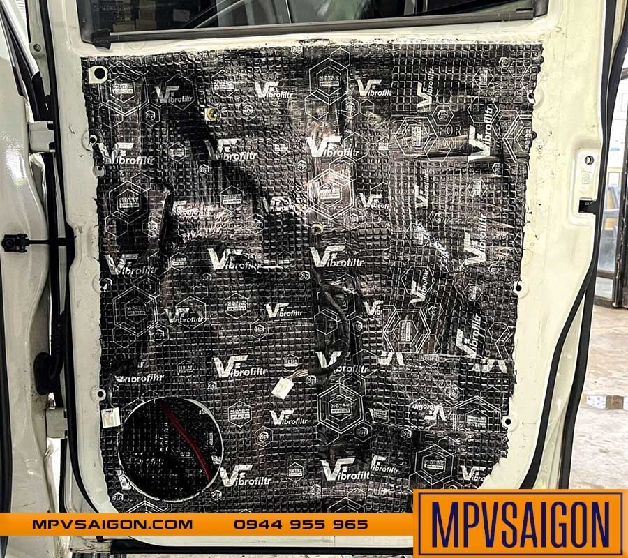 FORD RANGER NÂNG CẤP LOA FOCAL- ÂM THANH 3 WAYS TỪ PHÁP