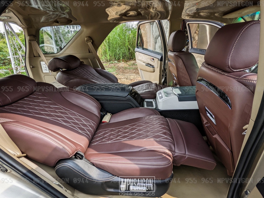 Toyota Fortuner nâng cấp ghế VIP Limousine chỉnh điện matxa cao cấp