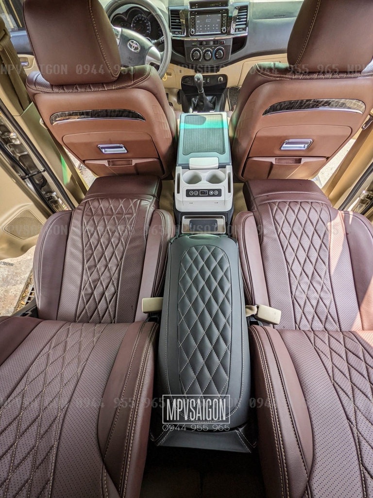 Toyota Fortuner nâng cấp ghế VIP Limousine chỉnh điện matxa cao cấp