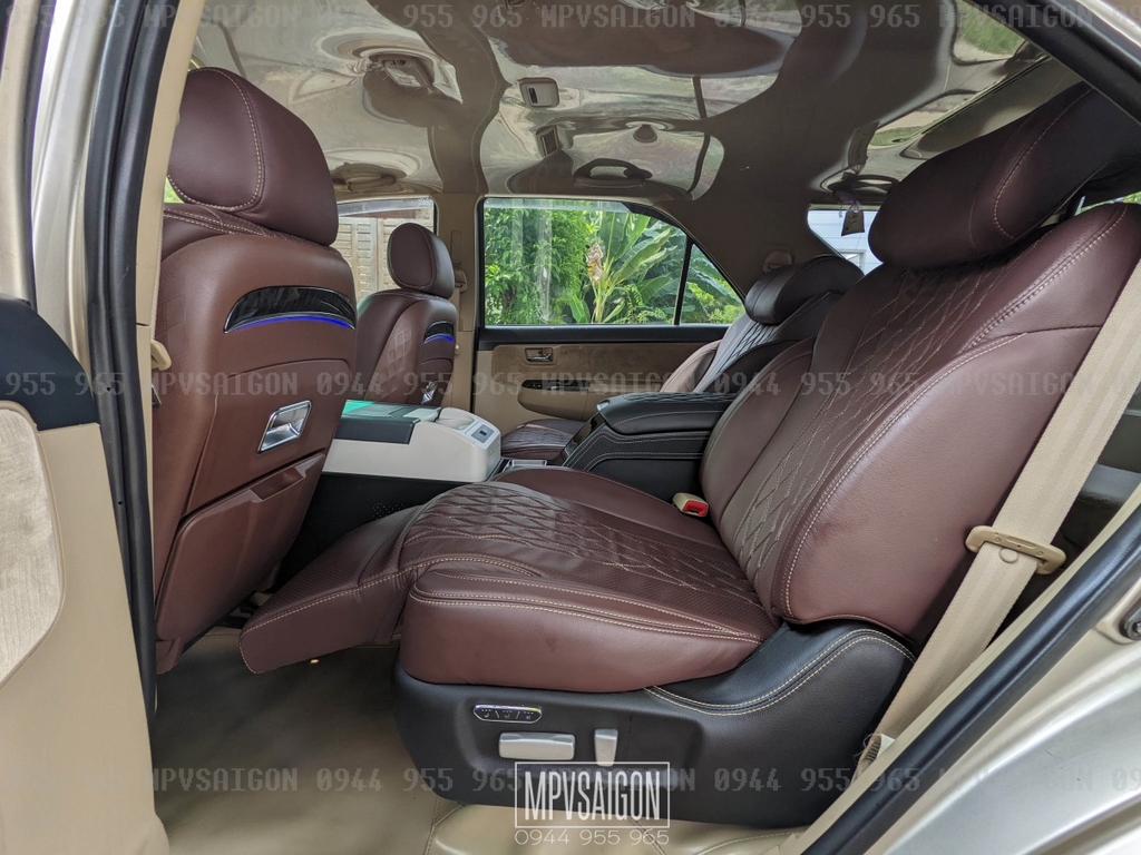 Toyota Fortuner nâng cấp ghế VIP Limousine chỉnh điện matxa cao cấp