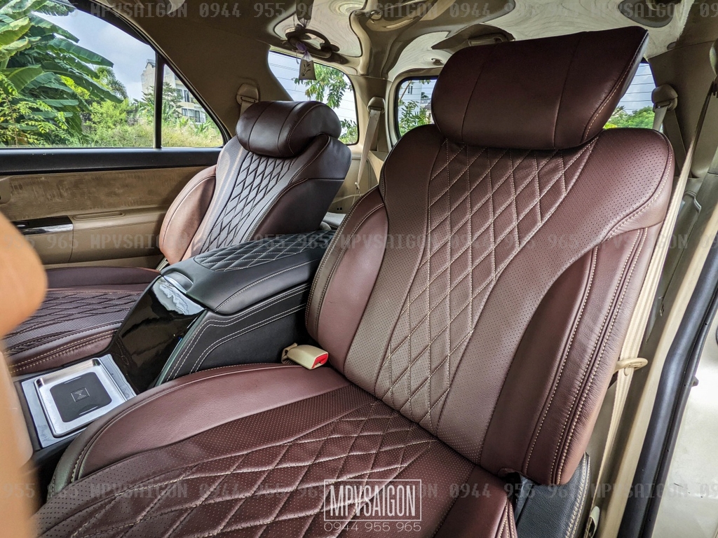 Toyota Fortuner nâng cấp ghế VIP Limousine chỉnh điện matxa cao cấp