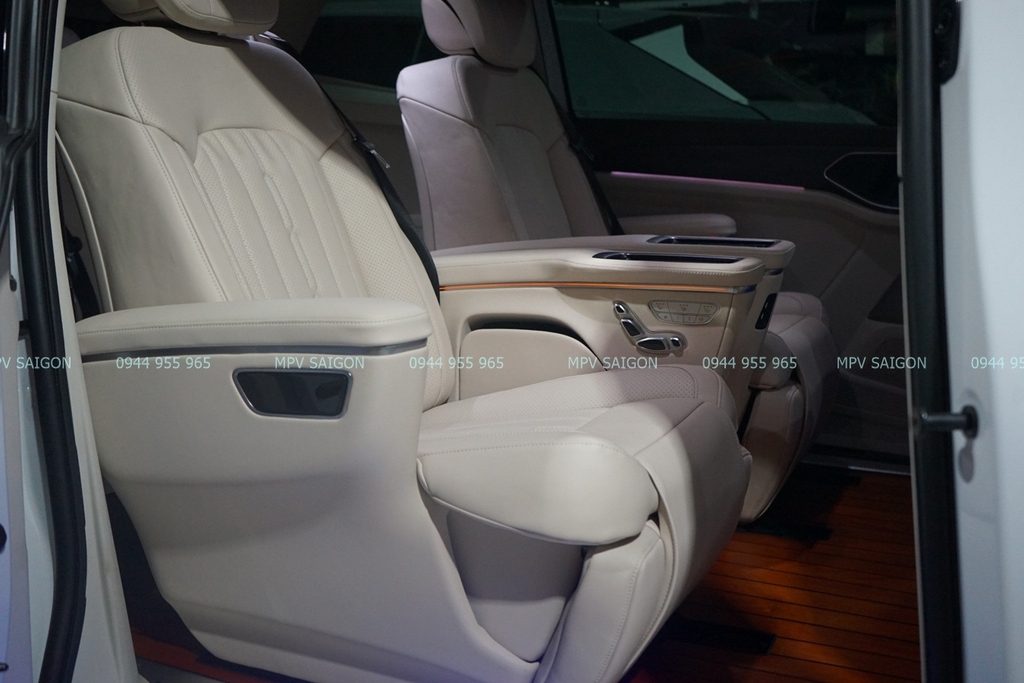 Volkswagen Viloran độ ghế Mercedes Benz V250 V260 Limousine