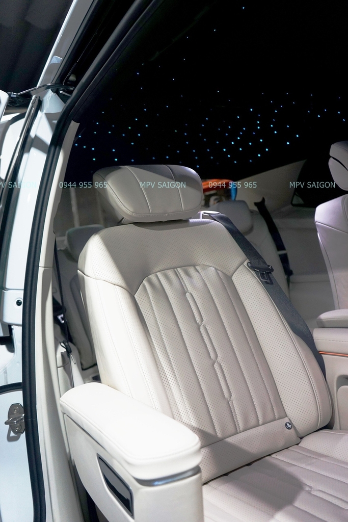 Volkswagen Viloran độ ghế Mercedes Benz V250 V260 Limousine