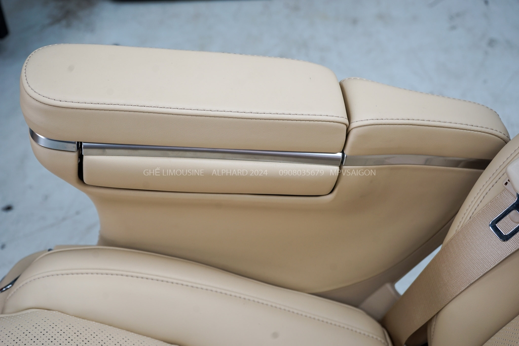 Ghế Limousine Alphard 40