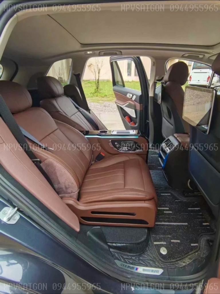 Ghế Limousine nhập khẩu BMW X5: Kỹ thuật và báo giá mới nhất