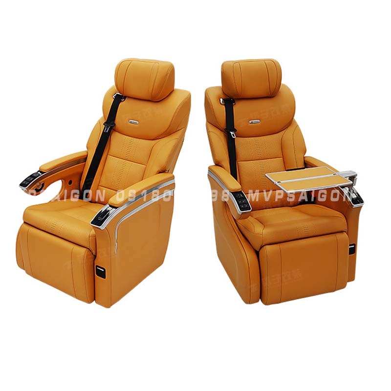 Ghế limousine có bàn xếp gọn lắp đặt Benz V250