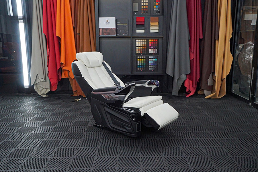 Ghế limousine Master II tại MPVSAIGON