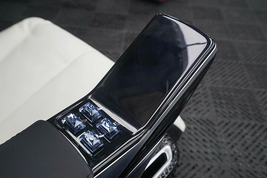 Ghế limousine Master II tại MPVSAIGON