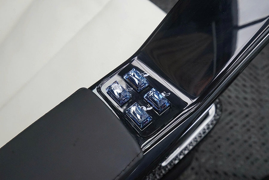 Ghế limousine Master II tại MPVSAIGON