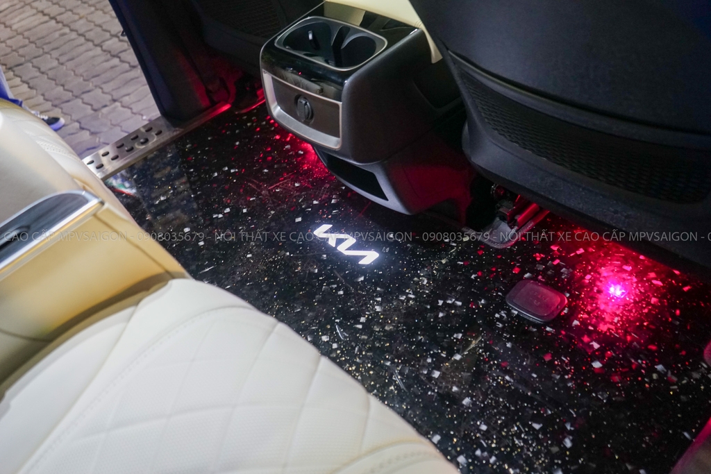 Combo Ghế Vip Limousine + Ghế băng 3 ngả thành giường Sofa bed Carnival 2024 2025