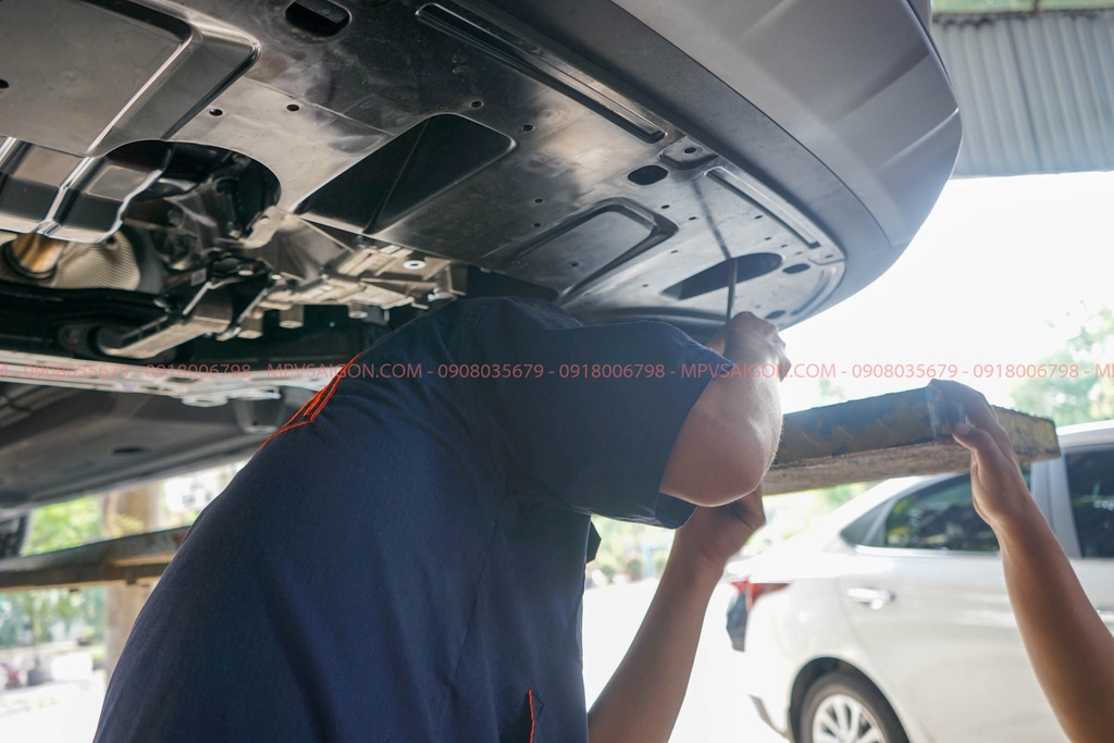 Tấm bảo vệ động cơ- giáp gầm Hyundai Custin
