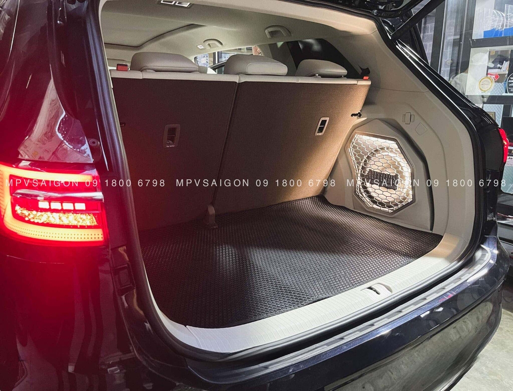 Hệ Thống Âm Thanh Đỉnh Cao Dành Cho Volkswagen Viloran: Bản Độ Gần 300 Triệu