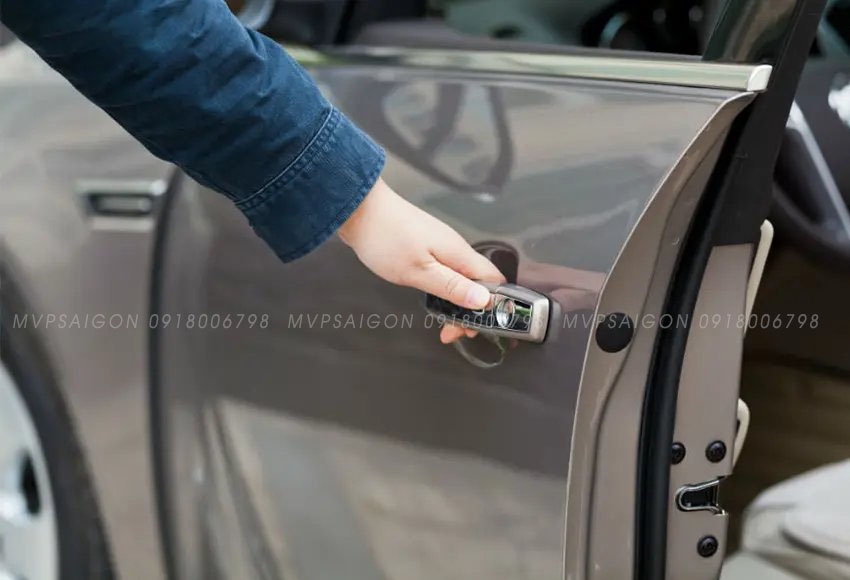 Hệ thống cửa hít cho xe Mercedes-Benz C-Class, GLC-Class, E-Class