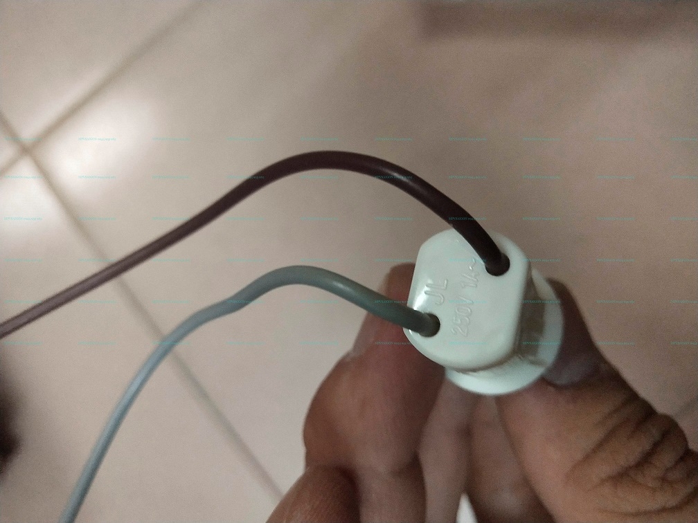 Công tắc tủ áo tròn có dây