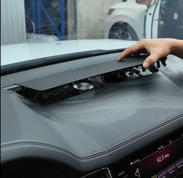 Skoda Kodiag phục hồi loa center vị trí lỗ chờ sẵn STEG MS-30 3”MIDRANGE