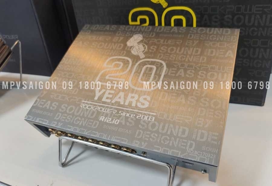 DSP Rockpower R12.10 - Bộ xử lý trung tâm tích hợp Amply