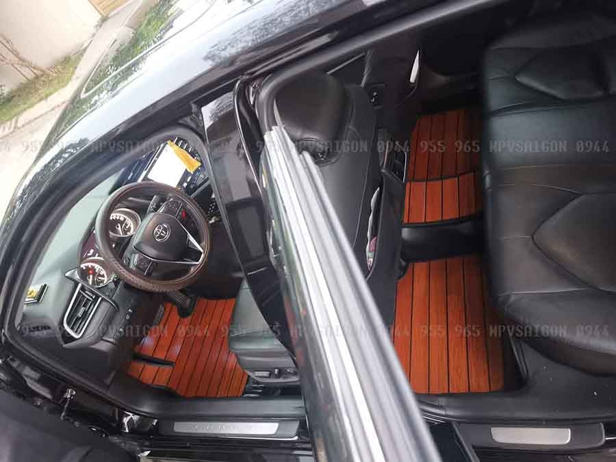 Sàn gỗ tự nhiên Toyota Camry: sang trọng và đẳng cấp hơn hẳn