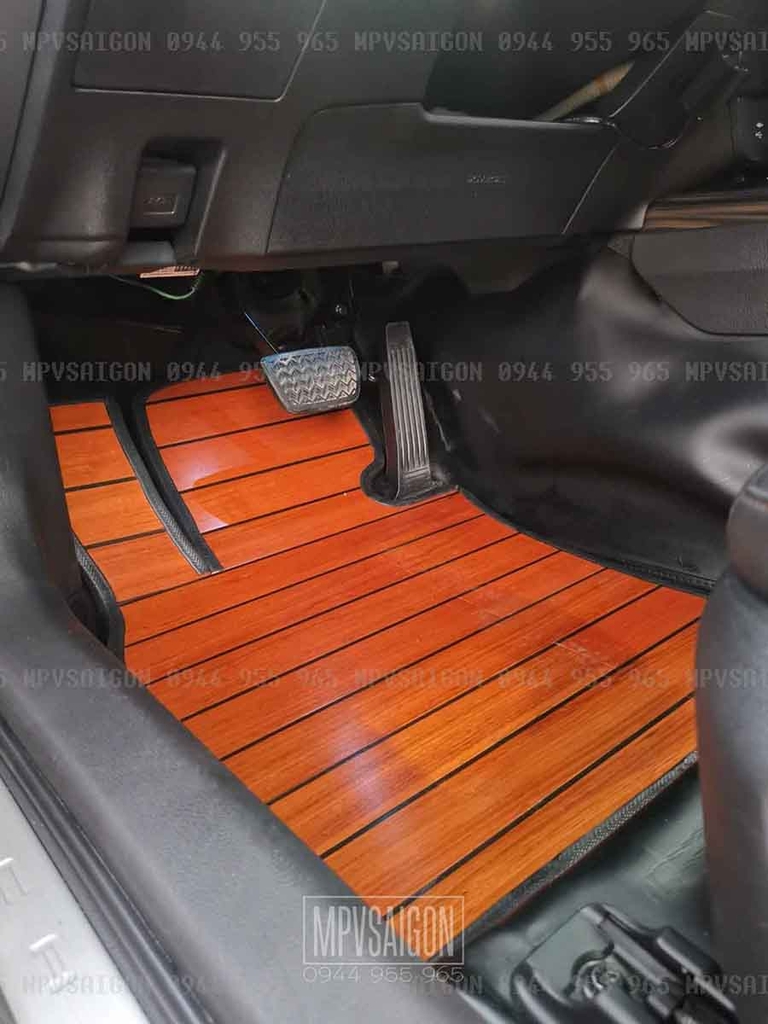 Sàn gỗ tự nhiên Toyota Camry: sang trọng và đẳng cấp hơn hẳn