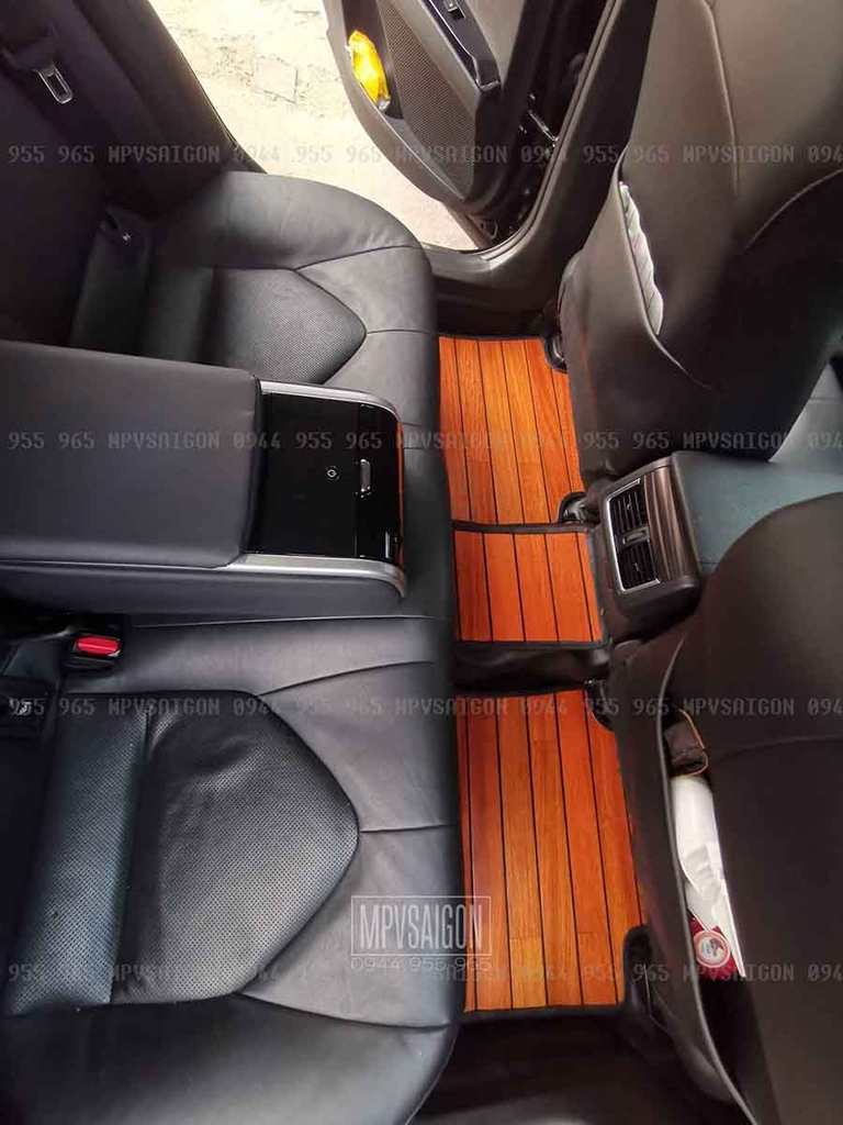 Sàn gỗ tự nhiên Toyota Camry: sang trọng và đẳng cấp hơn hẳn