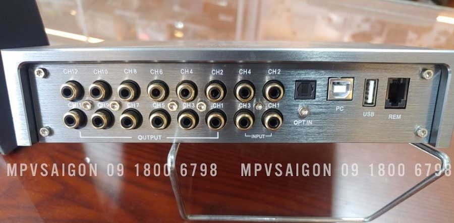 DSP Rockpower R12.10 - Bộ xử lý trung tâm tích hợp Amply