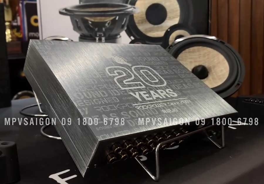 DSP Rockpower R12.10 - Bộ xử lý trung tâm tích hợp Amply