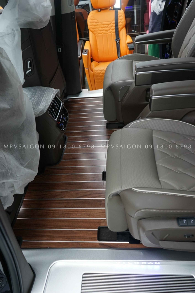 Sàn gỗ tự nhiên chỉ nhôm dành cho Volkswagen Viloran