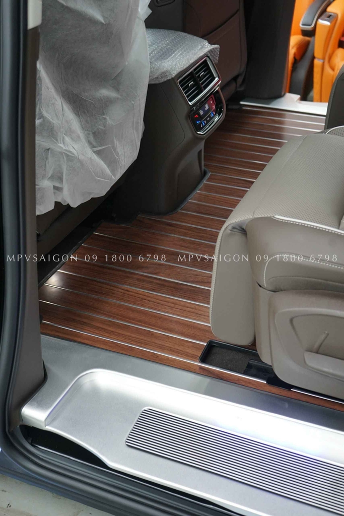 Sàn gỗ tự nhiên chỉ nhôm dành cho Volkswagen Viloran