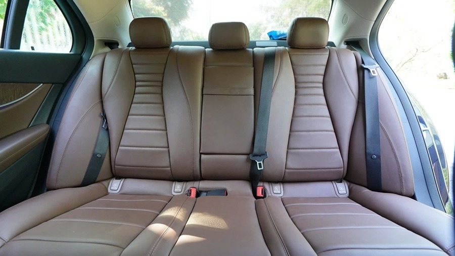 MERCEDES-BENZ E200 BỌC DA GHẾ