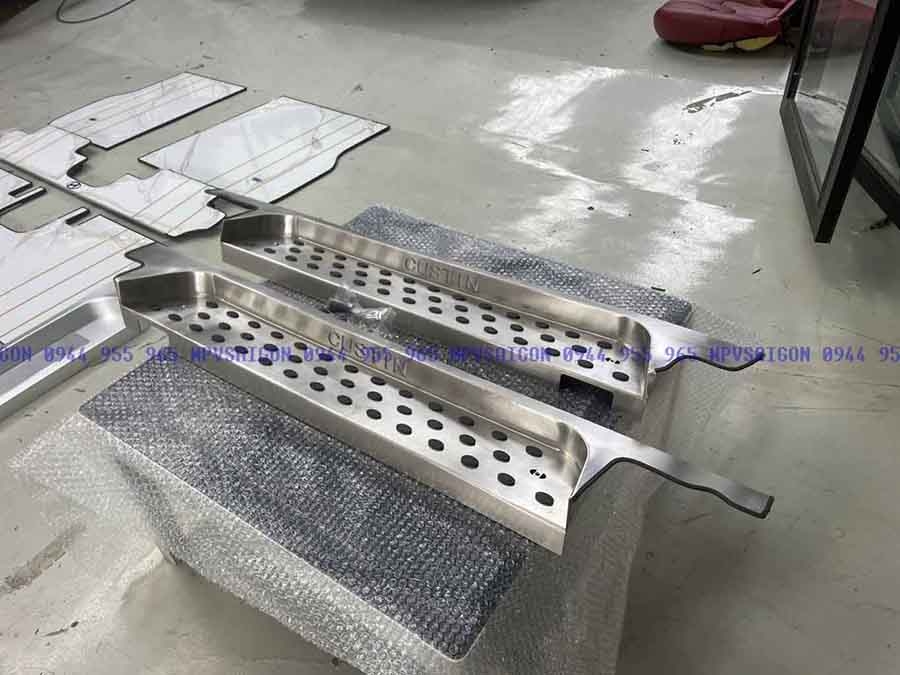 Sàn gỗ tự nhiên Hyundai Custin mẫu mới nhất 2025 tại MPVSAIGON