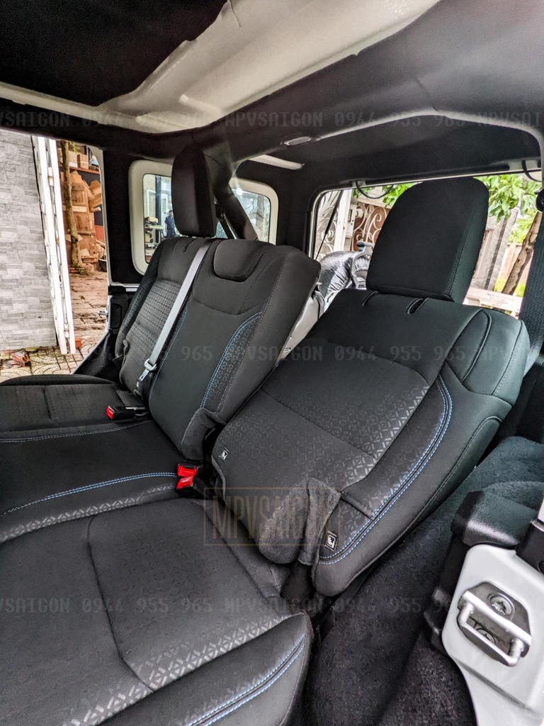 Jeep nâng cấp ghế chỉnh điện: giải pháp chỉnh điện cho ghế tài phụ và ghế hàng hai