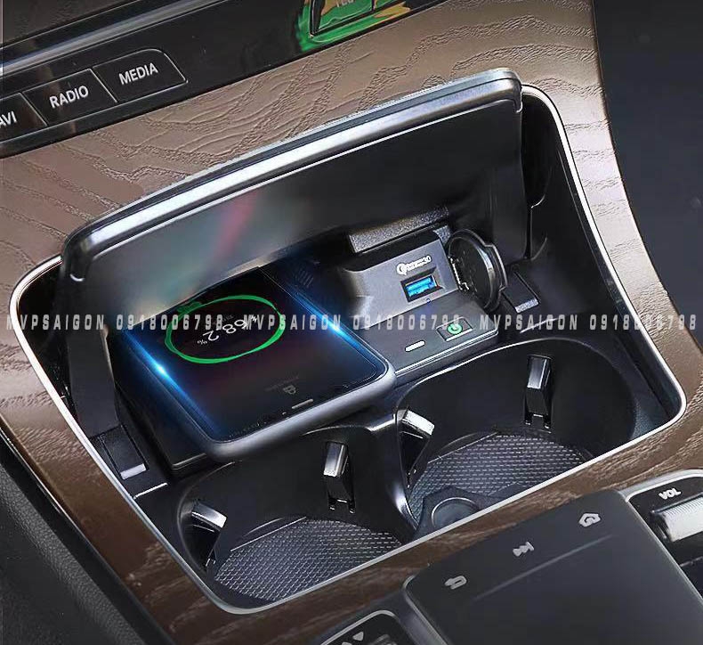 Khay sạc không dây - sạc nhanh 15W cho Volkswagen Viloran