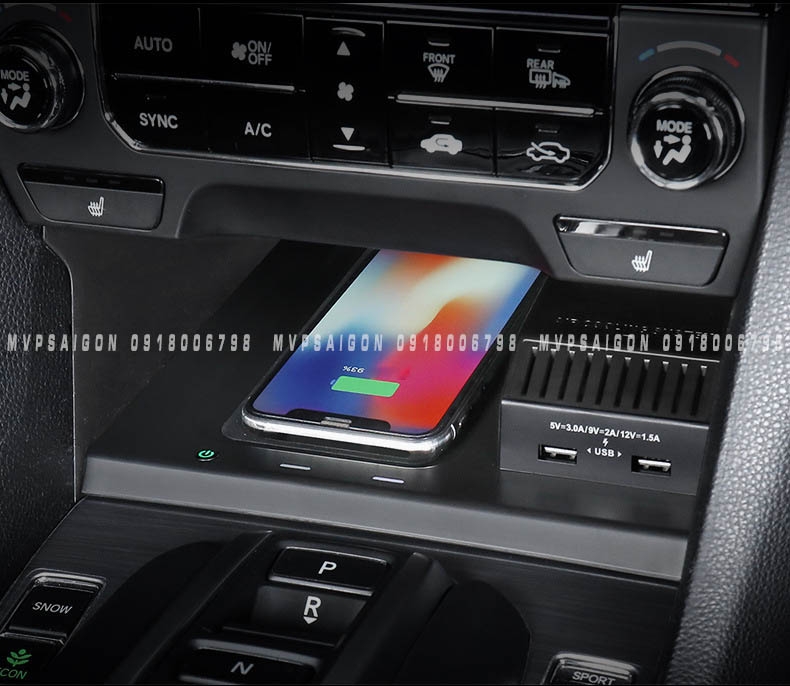 Khay sạc không dây - sạc nhanh 15W cho Volkswagen Viloran