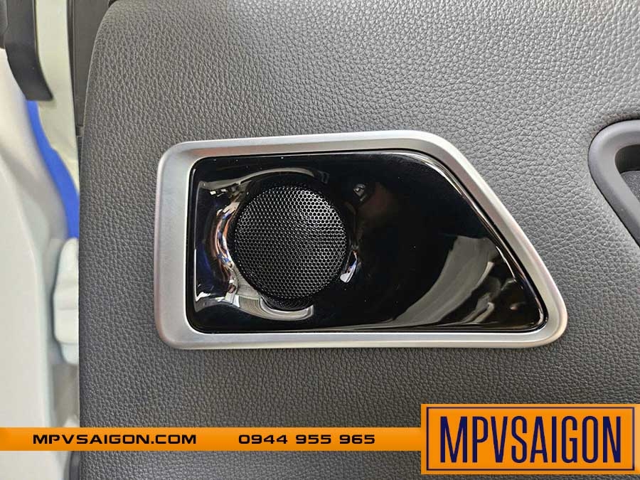 LAND CRUISER LC300 NÂNG CẤP LOA VỚI THƯƠNG HIỆU Ý VÀ PHÁP: GIẢI PHÁP NÂNG CẤP GIỮ ZIN TOÀN BỘ