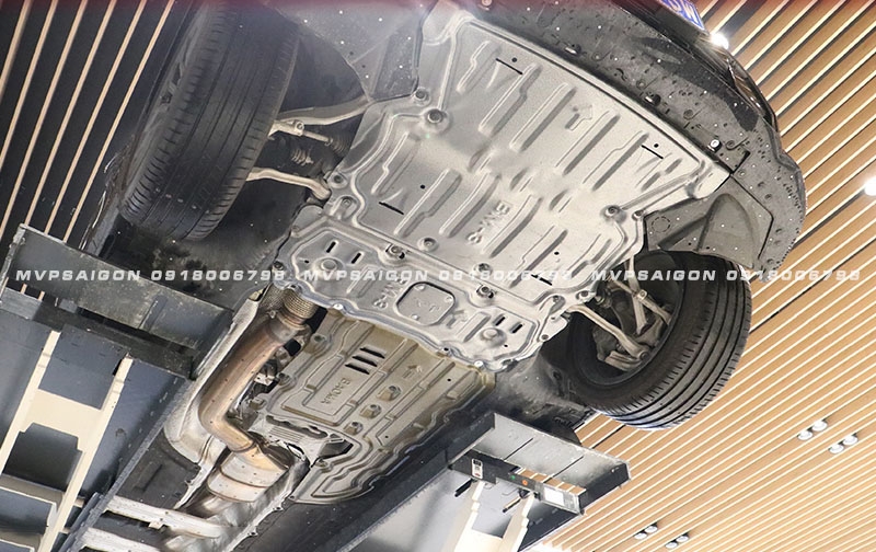 Lắp đặt giáp gầm - tấm bảo vệ động cơ hộp số Honda Accord