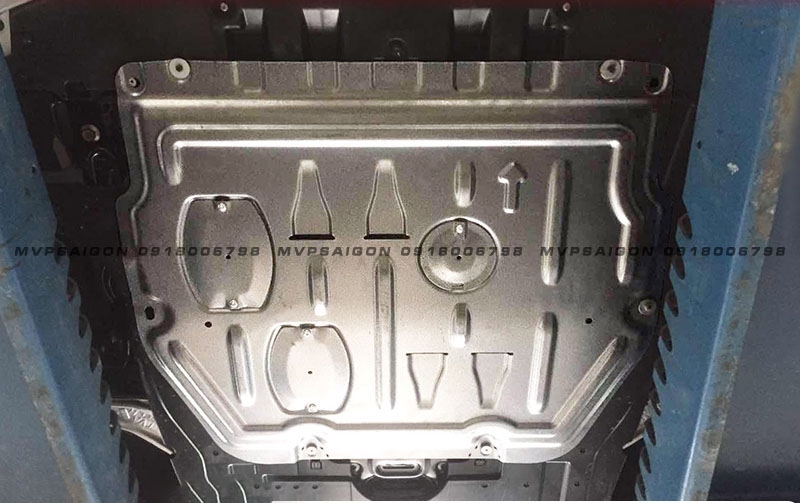 Lắp đặt giáp gầm - tấm bảo vệ động cơ hộp số Honda Accord