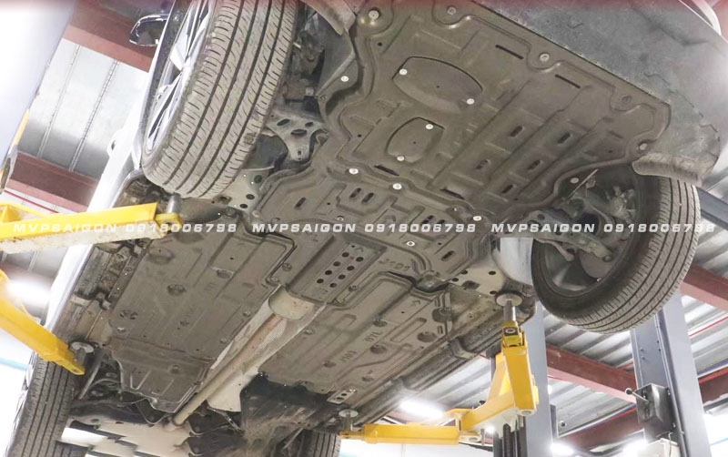 Lắp đặt giáp gầm - tấm bảo vệ động cơ hộp số Honda Civic