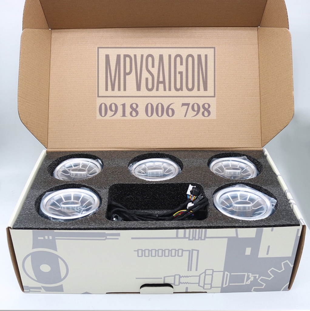 Cửa gió tuabin tích hợp led cho Mercedes Benz điều khiển qua điện thoại