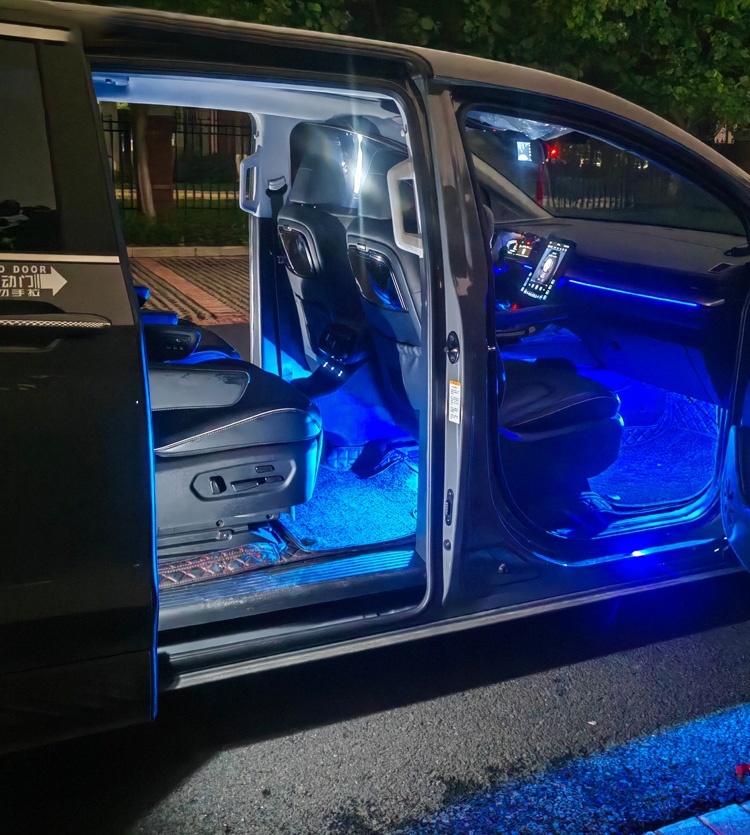 LED nội thất Hyundai Custin- 18 bóng và 22 bóng đời mới nhất