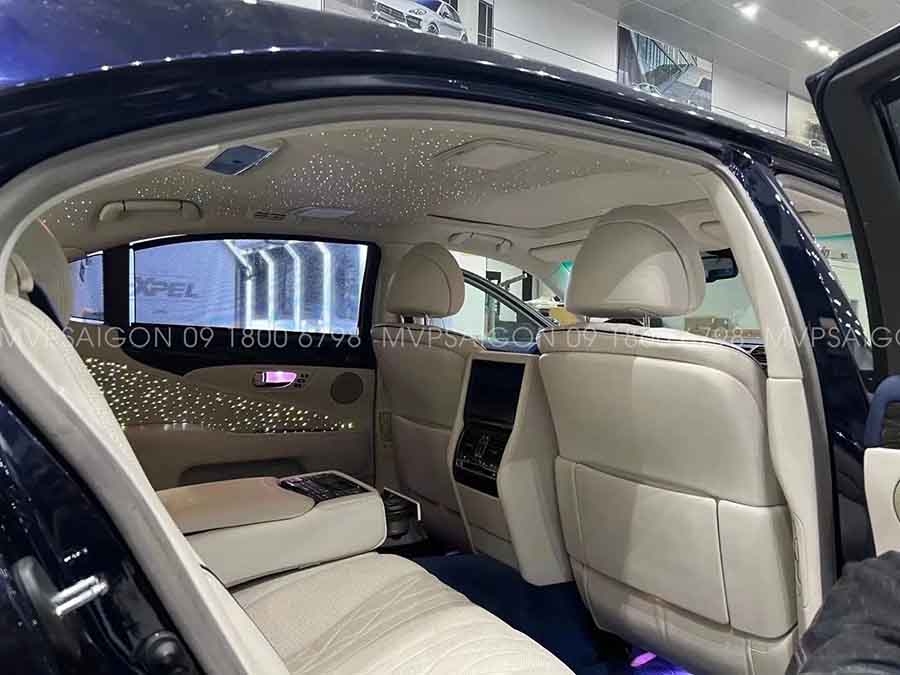 Lexus LS460 bọc da đổi màu nội thất