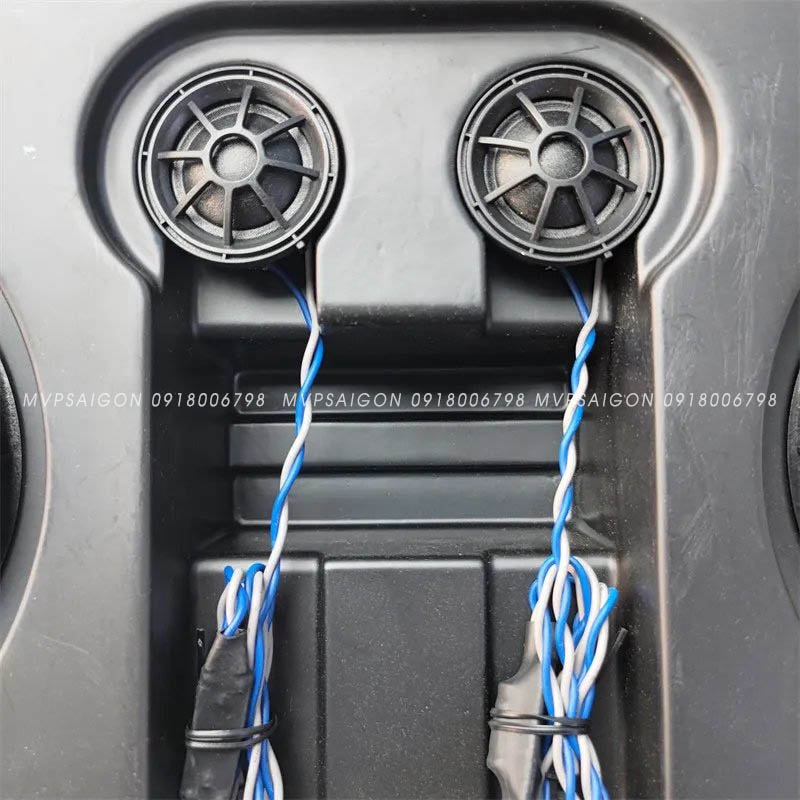 Loa siêu trầm cho BMW E60 E90 F10 F11 F20 F30 F34 F39 F45 F48 G01 G05 G11 G20 G30 G32 LQ